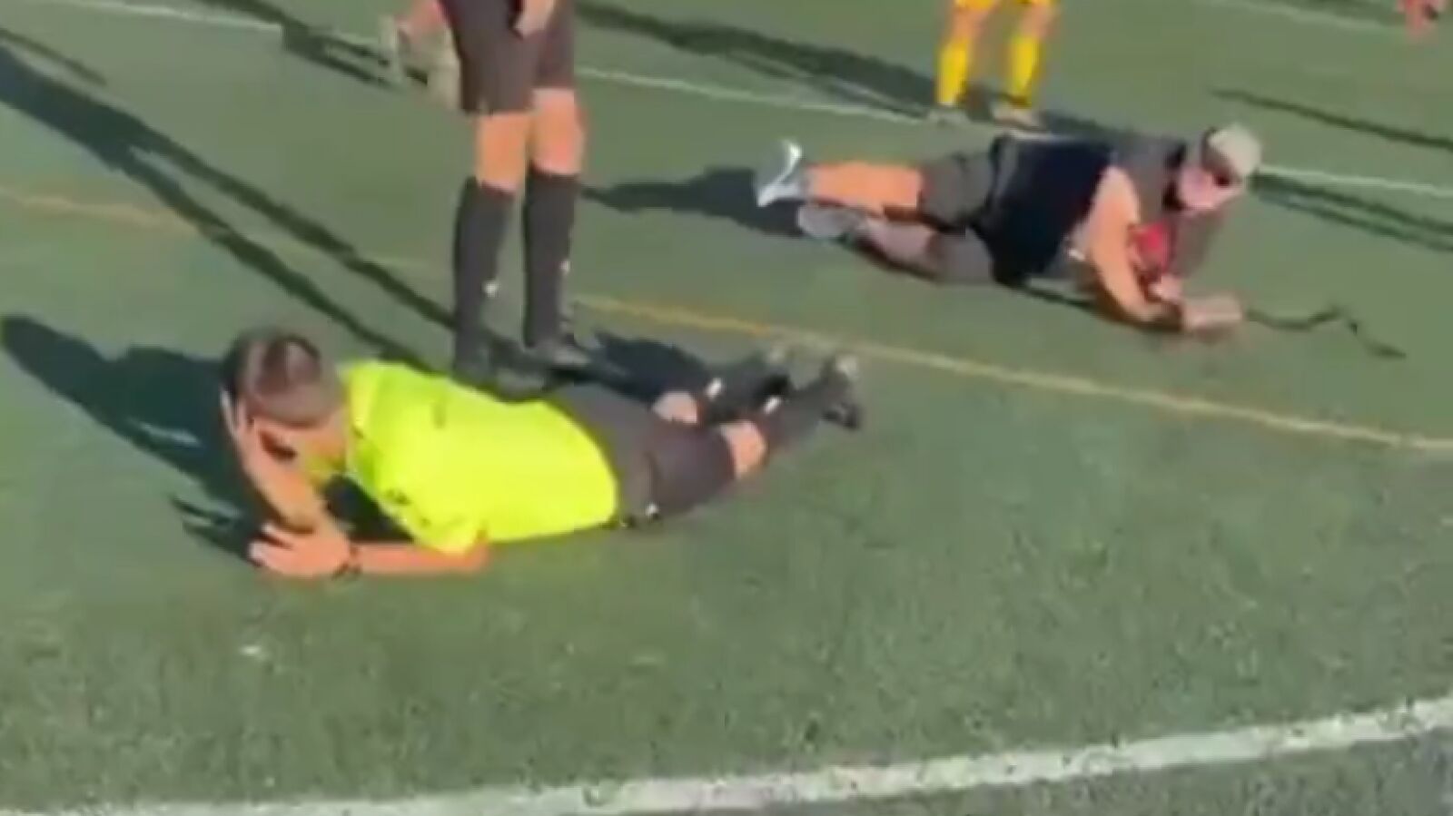 Salvaje agresión a un árbitro en un partido juvenil en Cádiz