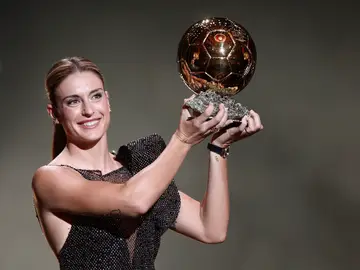 Alexia Putellas, con su segundo Balón de Oro Alexia Putellas, con su segundo Balón de Oro