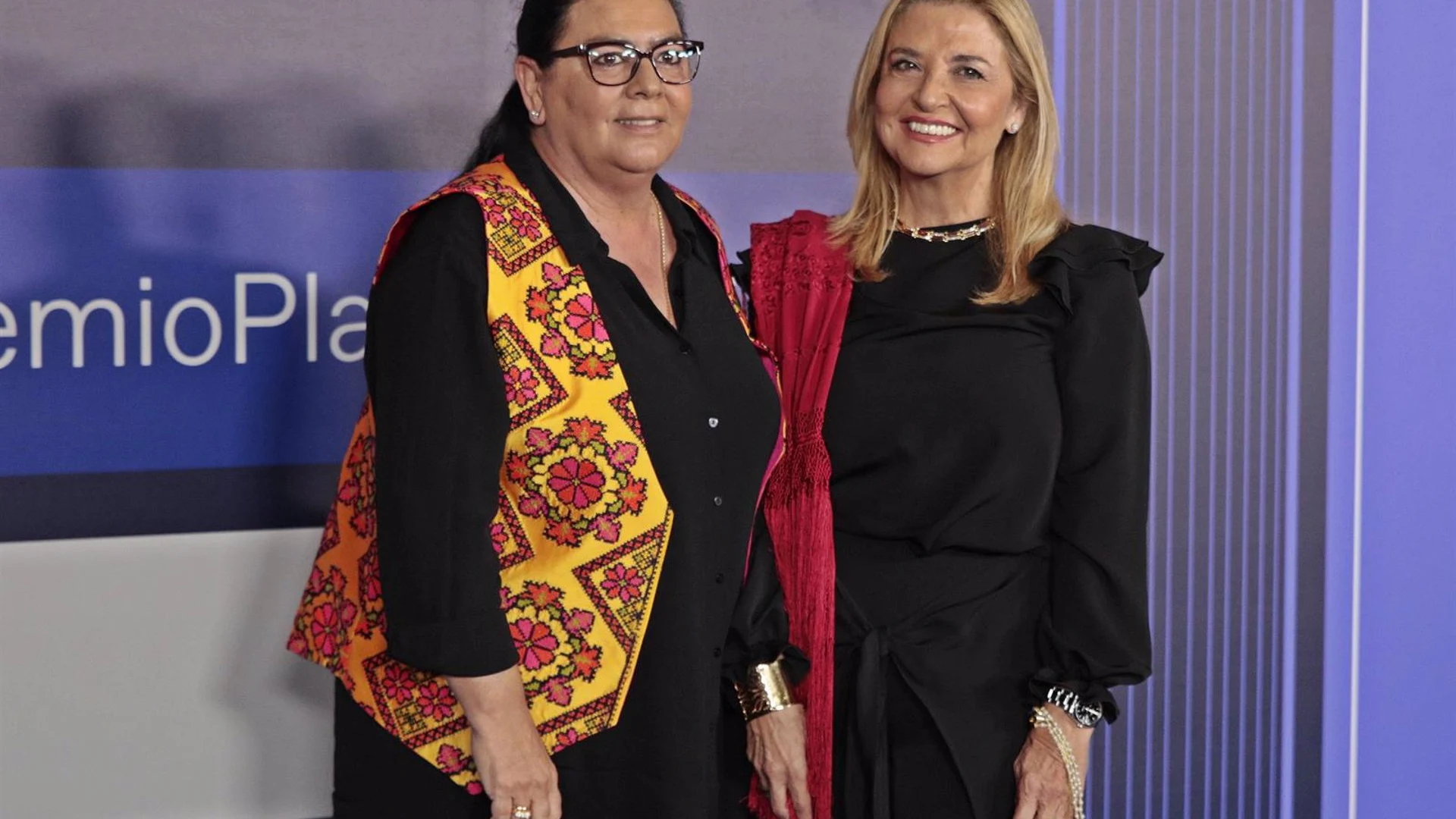 María del Monte y su novia Inmaculada Casal