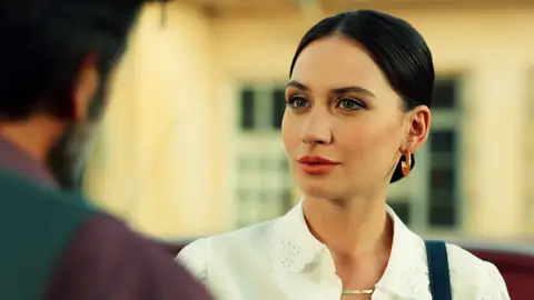 Betül rechaza ayudar a Abdülkadir, al menos con Züleyha de por medio: “Voy a deshacerme de ella" Betül rechaza ayudar a Abdülkadir, al menos con Züleyha de por medio: “Voy a deshacerme de ella"