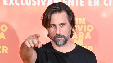 La viral respuesta de Hugo Silva al ver que se hacen pasar por él en Tinder