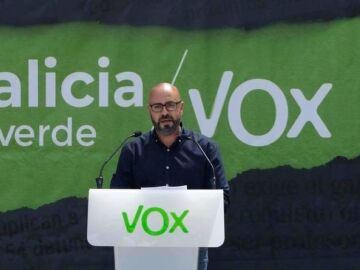 El líder de Vox en A Coruña abandona el partido