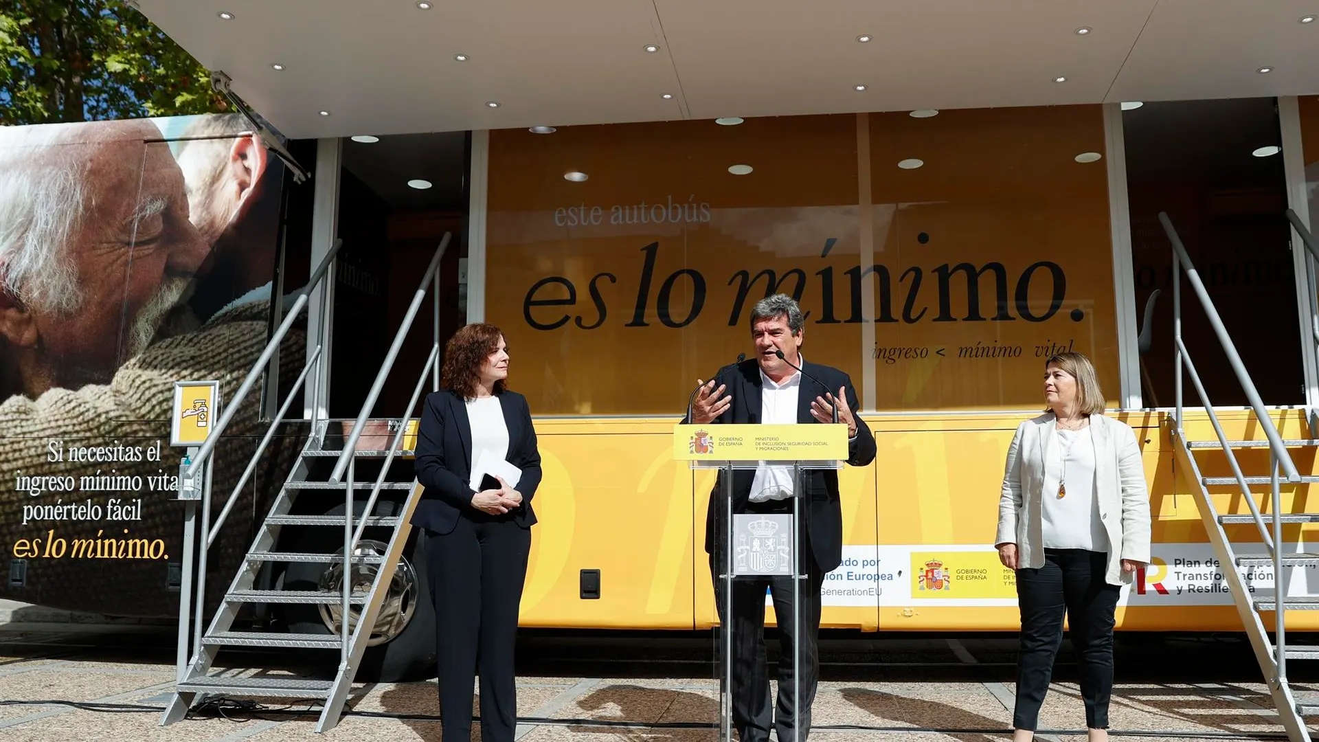 El autobús sobre el Ingreso Mínimo Vital que recorrerá España El autobús sobre el Ingreso Mínimo Vital que recorrerá España