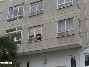 La desesperación del dueño de un piso okupado: "Me pide 5.000 euros para recuperar el piso"