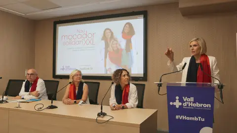 Judit Mascó en la presentación de la campaña "Pañuelo solidario". Judit Mascó en la presentación de la campaña "Pañuelo solidario".