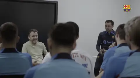 Charla de Unzué a los jugadores del Barcelona Charla de Unzué a los jugadores del Barcelona