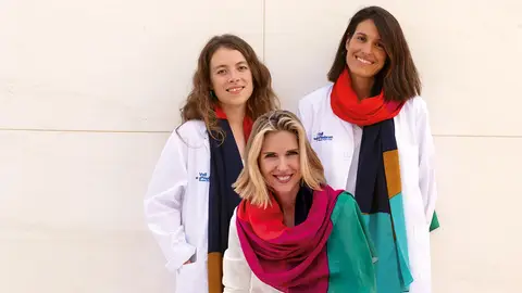 Judit Mascó junto a las investigadoras Carina Masferrer y Alejandra Cano. Judit Mascó junto a las investigadoras Carina Masferrer y Alejandra Cano.