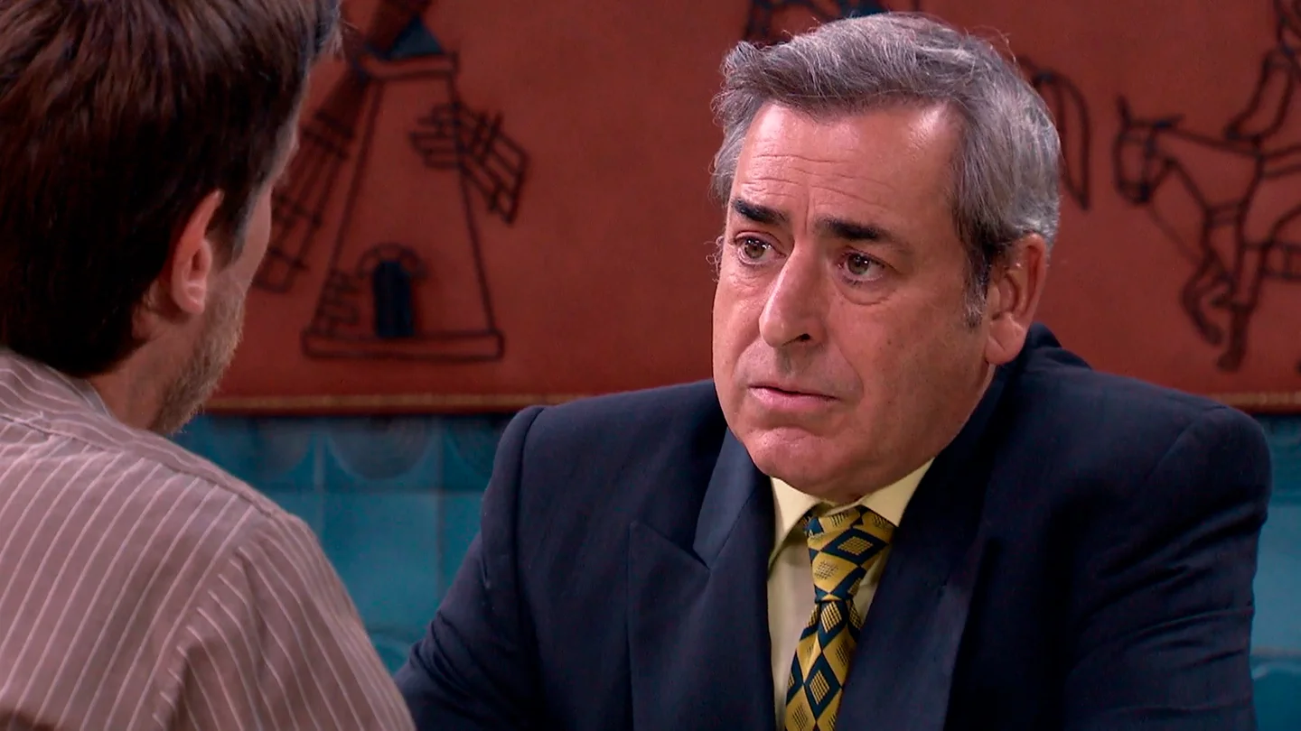Ricardo se desahoga con Marcelino: “Mi matrimonio con Nieves no es lo que piensa la gente” Ricardo se desahoga con Marcelino: “Mi matrimonio con Nieves no es lo que piensa la gente”