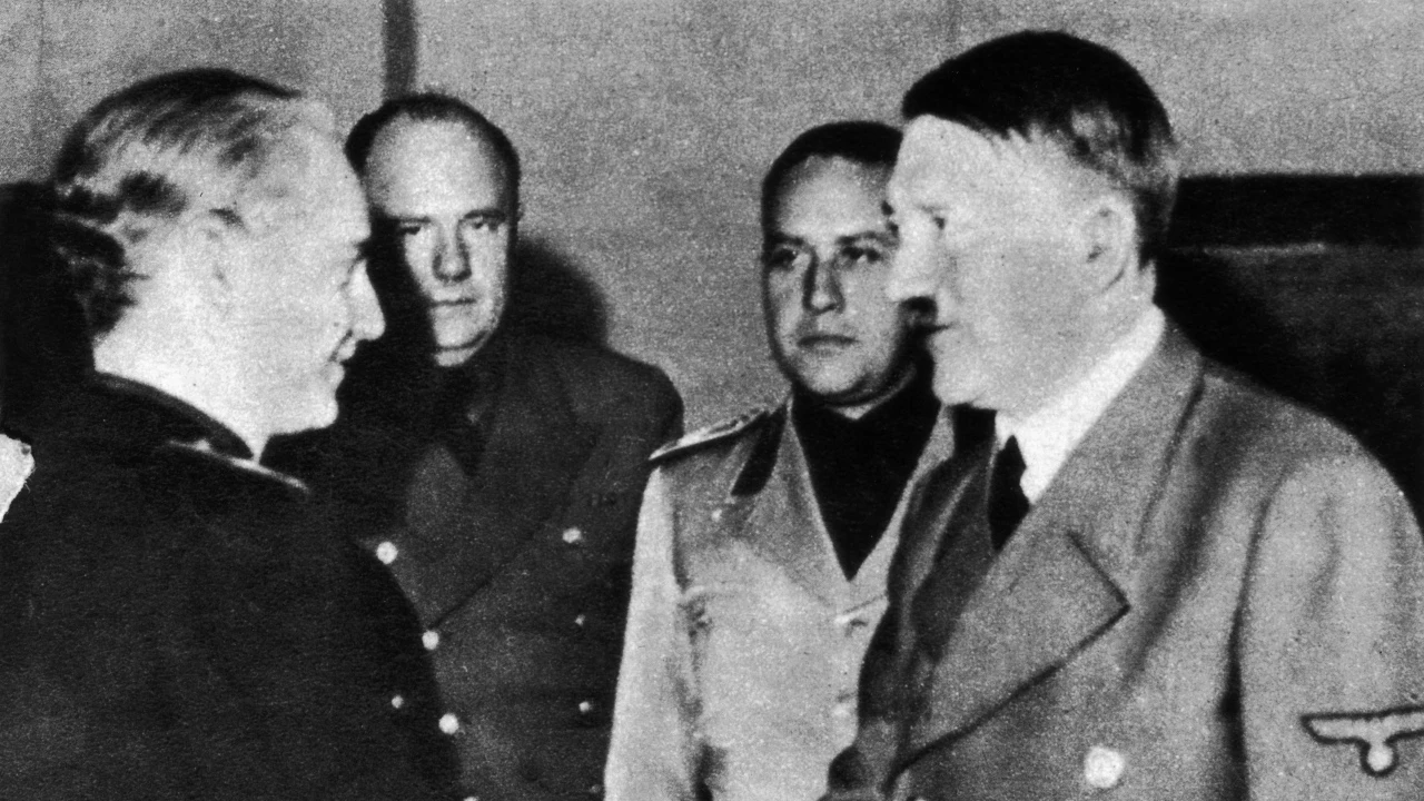 Efem&eacute;rides del 23 de octubre de 2022: Francisco Franco y Adolf Hitler