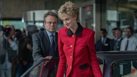 Elizabeth Debicki como Lady Di en la temporada 5 de 'The Crown'