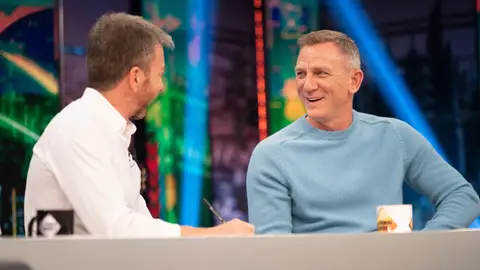 Daniel Craig confiesa cómo fue escoltar a la reina Isabel II: “Estaba como soñando” Daniel Craig confiesa cómo fue escoltar a la reina Isabel II: “Estaba como soñando”