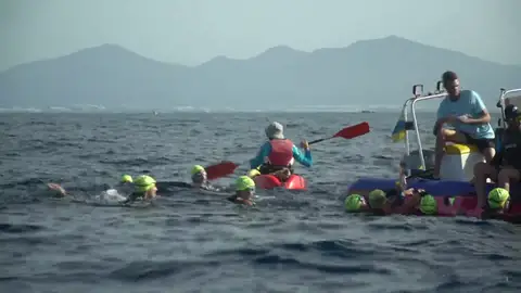 Nadadores en la travesía de la Bocaina Nadadores en la travesía de la Bocaina