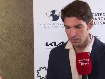 Cayetano Rivera explica cómo se encuentra su hermano Kiko tras sufrir un ictus: "Nadie nos esperábamos este susto" Cayetano Rivera explica cómo se encuentra su hermano Kiko tras sufrir un ictus: "Nadie nos esperábamos este susto"