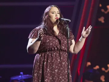 Marina Hernández se atreve con un tema de Céline Dion en ‘La Voz’ Marina Hernández se atreve con un tema de Céline Dion en ‘La Voz’