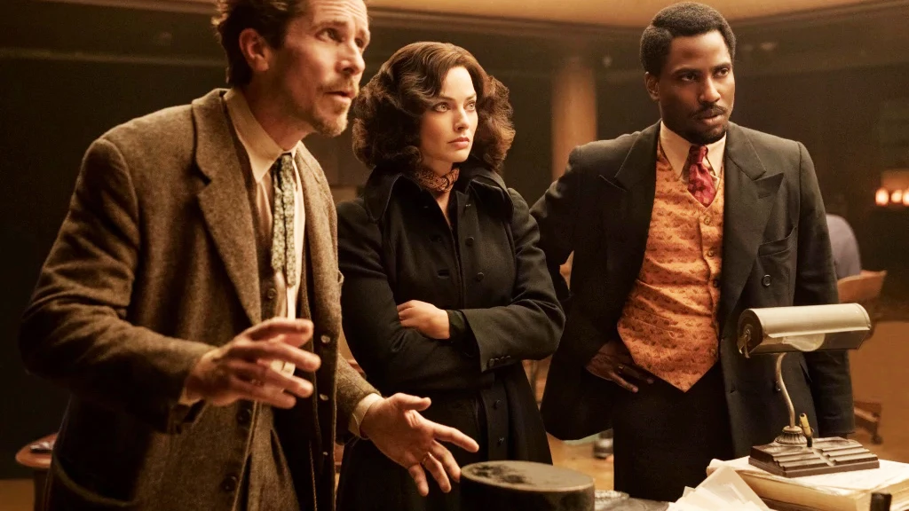 Christian Bale, Margot Robbie y John David Washington en 'Amsterdam'