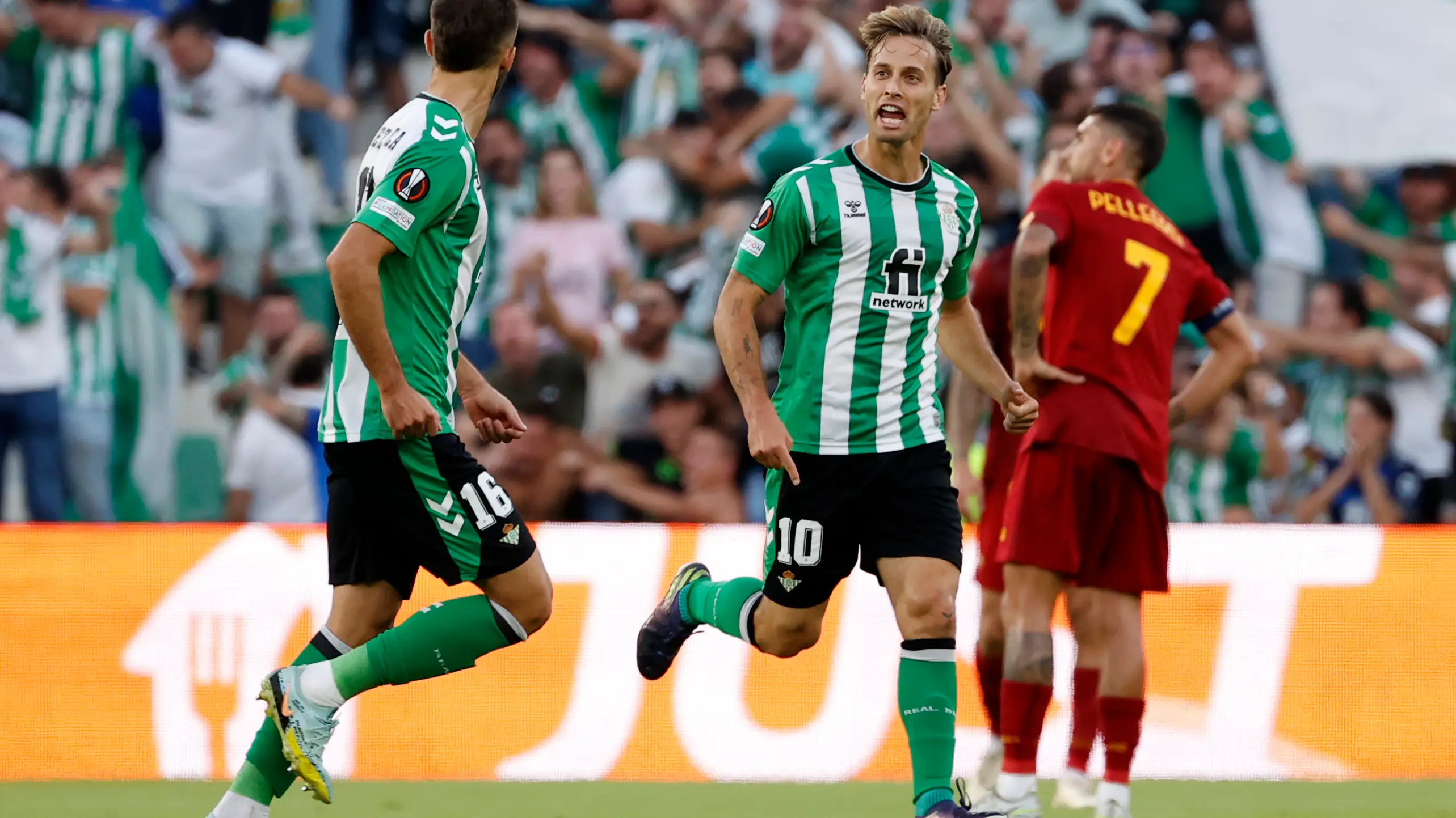 Sergio Canales, en un partido del Betis