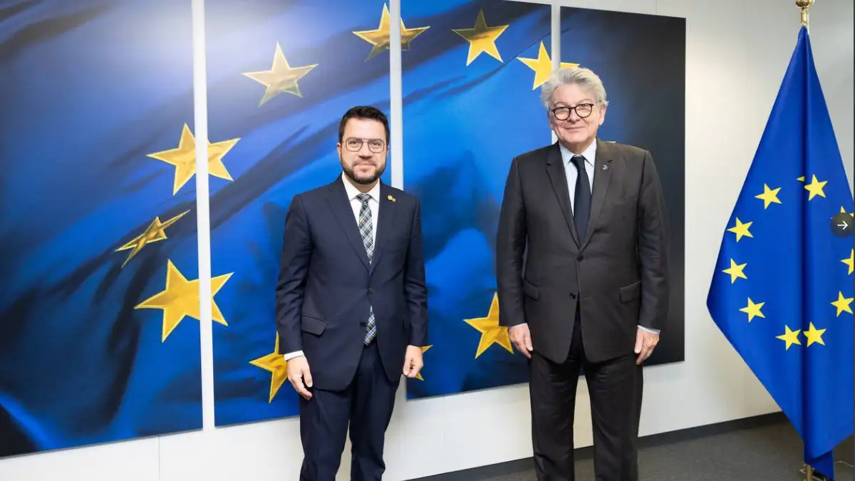 Pere Aragon&egrave;s y Didier Reynders