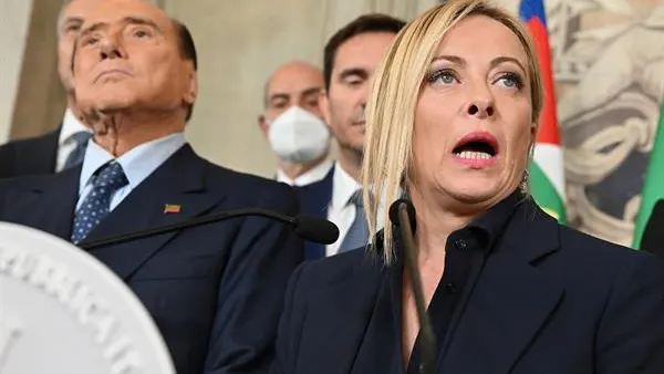 Giorgia Meloni con Silvio Berlusconi