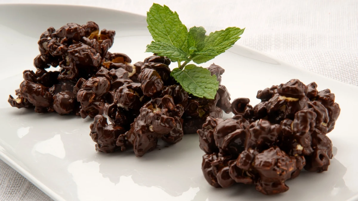 Trufas de palomitas Karlos Arguiñano elabora trufas de palomitas en un abrir y cerrar de ojos