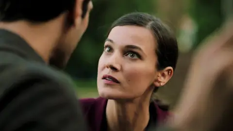 La fuerte discusión entre Ceylin e Ilgaz que hace tambalear su relación profesional: “El fin no justifica los medios” La fuerte discusión entre Ceylin e Ilgaz que hace tambalear su relación profesional: “El fin no justifica los medios”