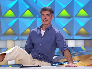 ¿Es bueno andar descalzo? Jorge Fernández y Laura Moure lo aclaran en ‘La ruleta de la suerte’ ¿Es bueno andar descalzo? Jorge Fernández y Laura Moure lo aclaran en ‘La ruleta de la suerte’