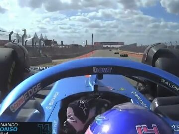 El momento en que Fernando Alonso 'vuela' tras su choque con Stroll
