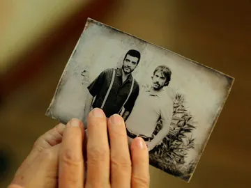 En el próximo capítulo de 'Tierra Amarga': Hamminé encontrará una foto de Demir y Hakan... ¿Qué ocurrirá si sale a la luz? En el próximo capítulo de 'Tierra Amarga': Hamminé encontrará una foto de Demir y Hakan... ¿Qué ocurrirá si sale a la luz?