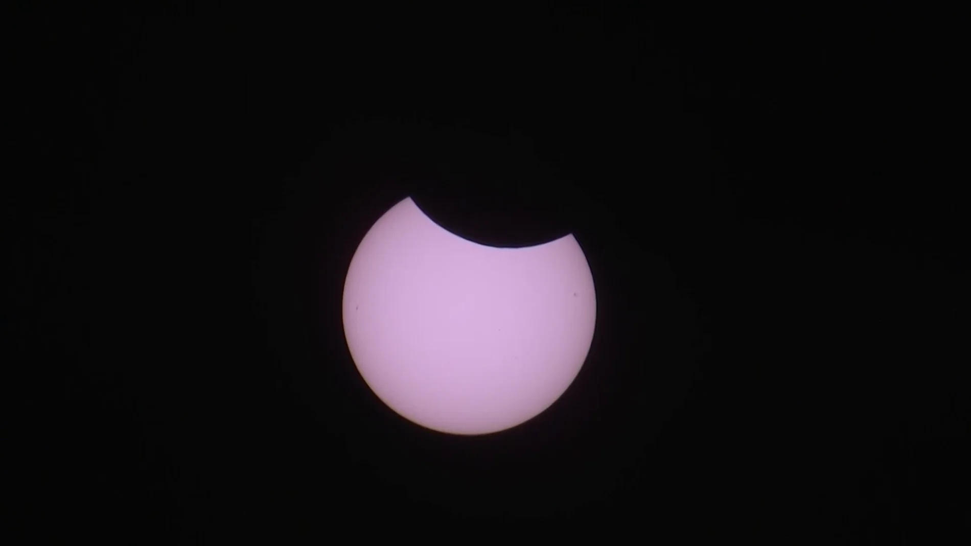 El vídeo del eclipse solar parcial en España