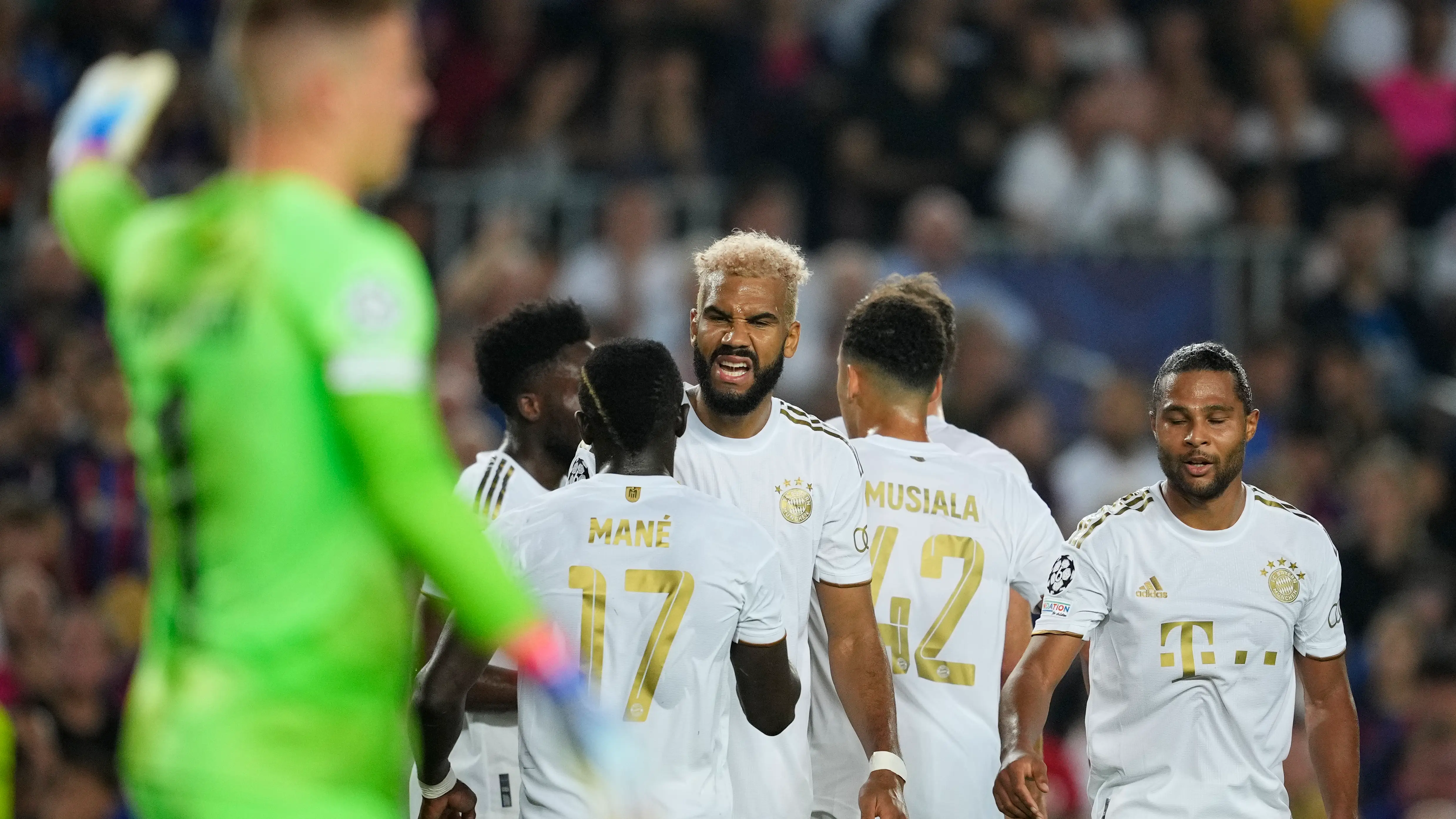 Choupo-Moting celebra su gol ante el Barcelona Choupo-Moting celebra su gol ante el Barcelona
