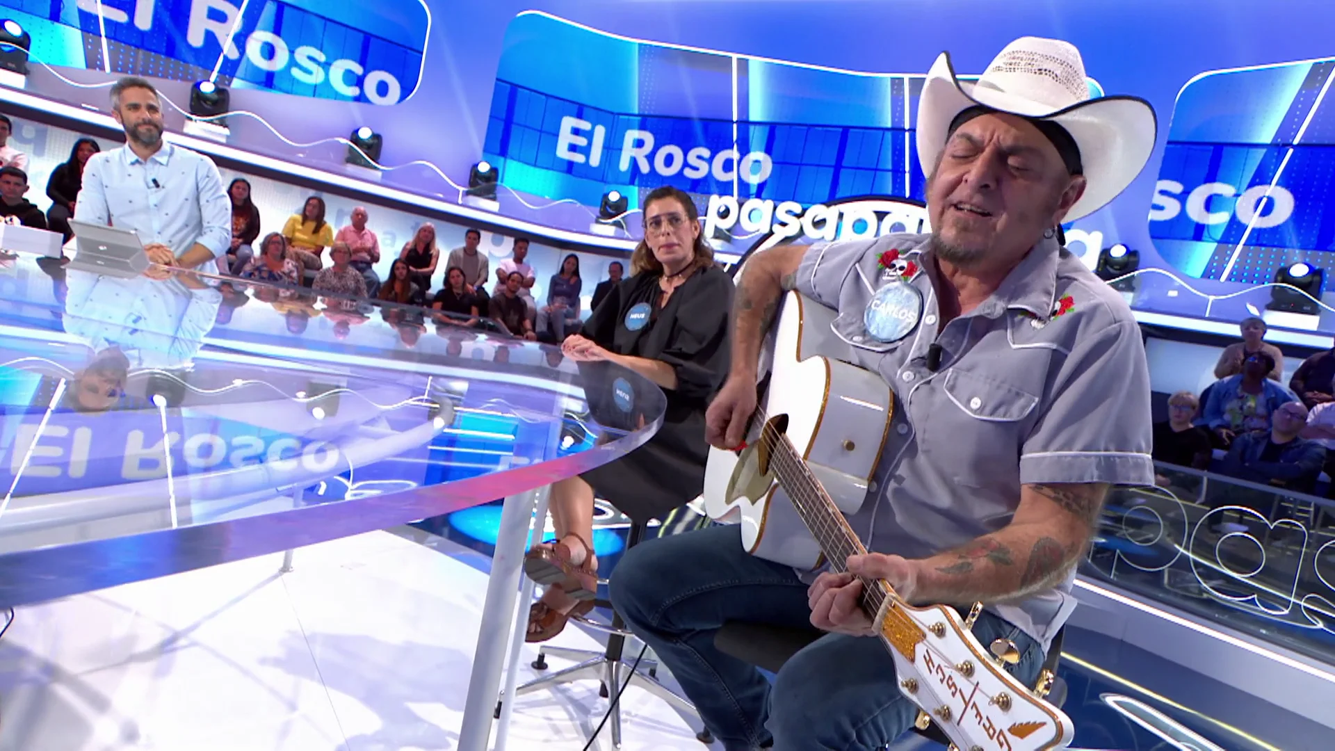 Carlos Segarra canta en directo en 'Pasapalabra' Carlos Segarra canta en directo en 'Pasapalabra'