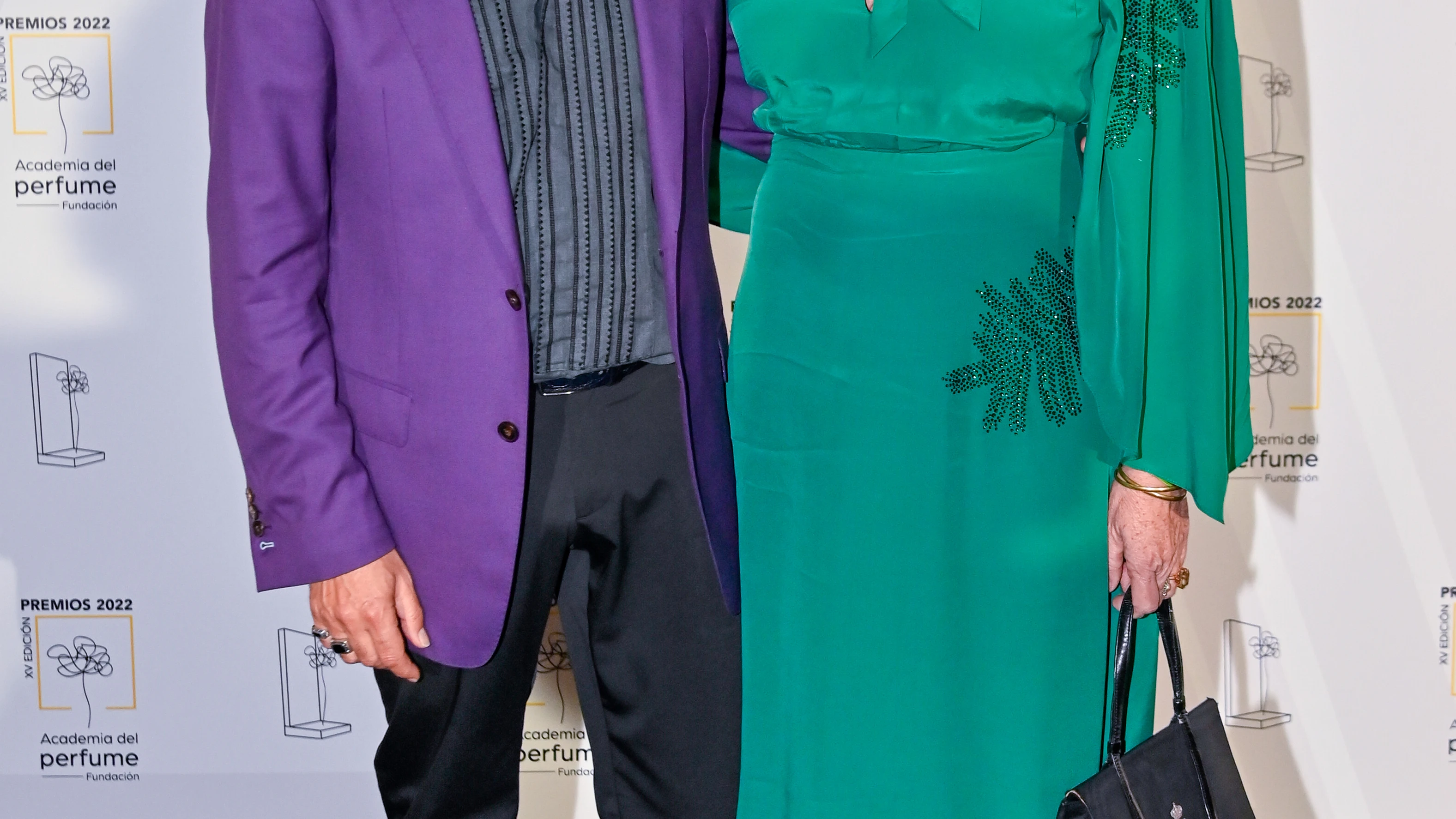 Mariola Orellana y Antonio Carmona en los Premios Academia del Perfume Mariola Orellana y Antonio Carmona en los Premios Academia del Perfume