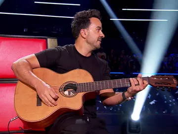 Luis Fonsi enamora a los coaches improvisando ‘Nada es para siempre’ en ‘La Voz’ Luis Fonsi enamora a los coaches improvisando ‘Nada es para siempre’ en ‘La Voz’