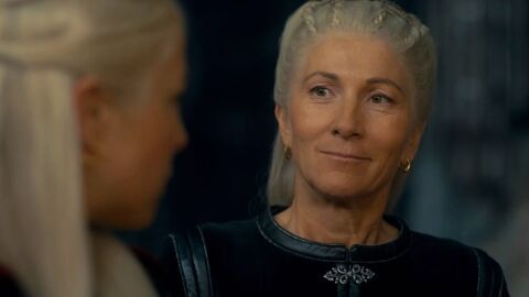 Rhaenys apoya a Rhaenyra en 'La casa del dragón'