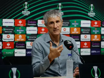 Setién: "El Barça todavía me debe dinero" Setién: "El Barça todavía me debe dinero"