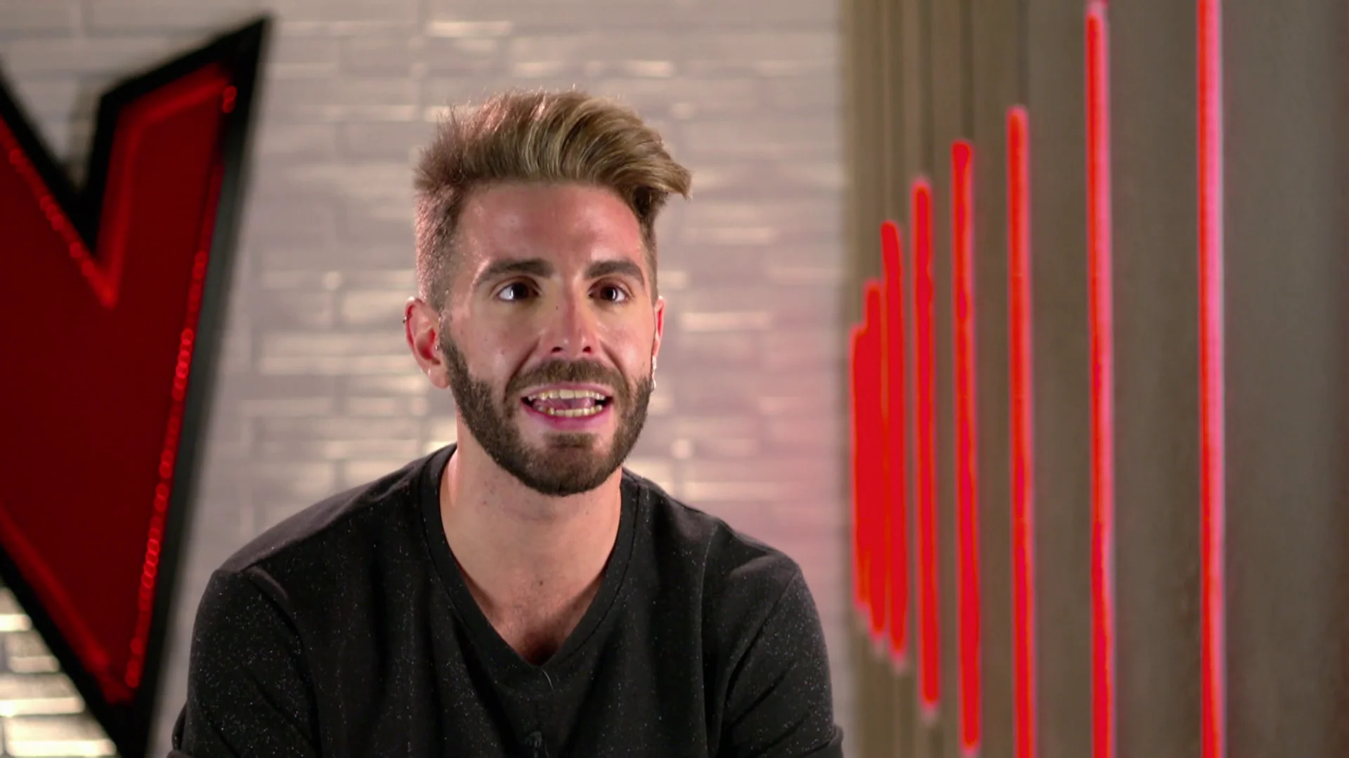 Adrián Garzía: “He sido corista de Ruth Lorenzo, Beatriz Luengo, Auryn, Blas Cantó...” Adrián Garzía: “He sido corista de Ruth Lorenzo, Beatriz Luengo, Auryn, Blas Cantó...”