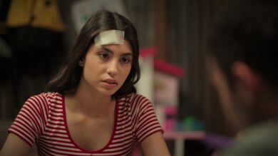 Esta noche en 'Hermanos': Cemile, hundida al descubrir que su hermana no es como ella creía 