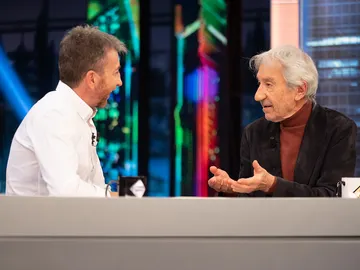 José Sacristán revela cómo son sus hábitos de vida: desde dejar de fumar, hasta dormir 10 horas José Sacristán revela cómo son sus hábitos de vida: desde dejar de fumar, hasta dormir 10 horas