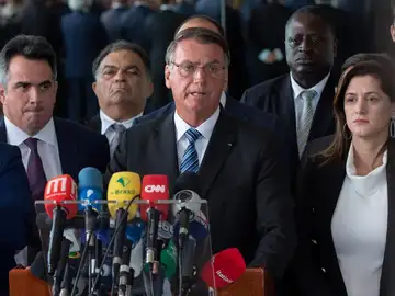 Jair Bolsonaro comparece tras su derrota en las elecciones de Brasil Jair Bolsonaro comparece tras su derrota en las elecciones de Brasil