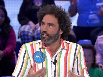 El ’outfit’ de Raúl Gómez que llama la atención a Roberto Leal: “¿Es una toalla?”