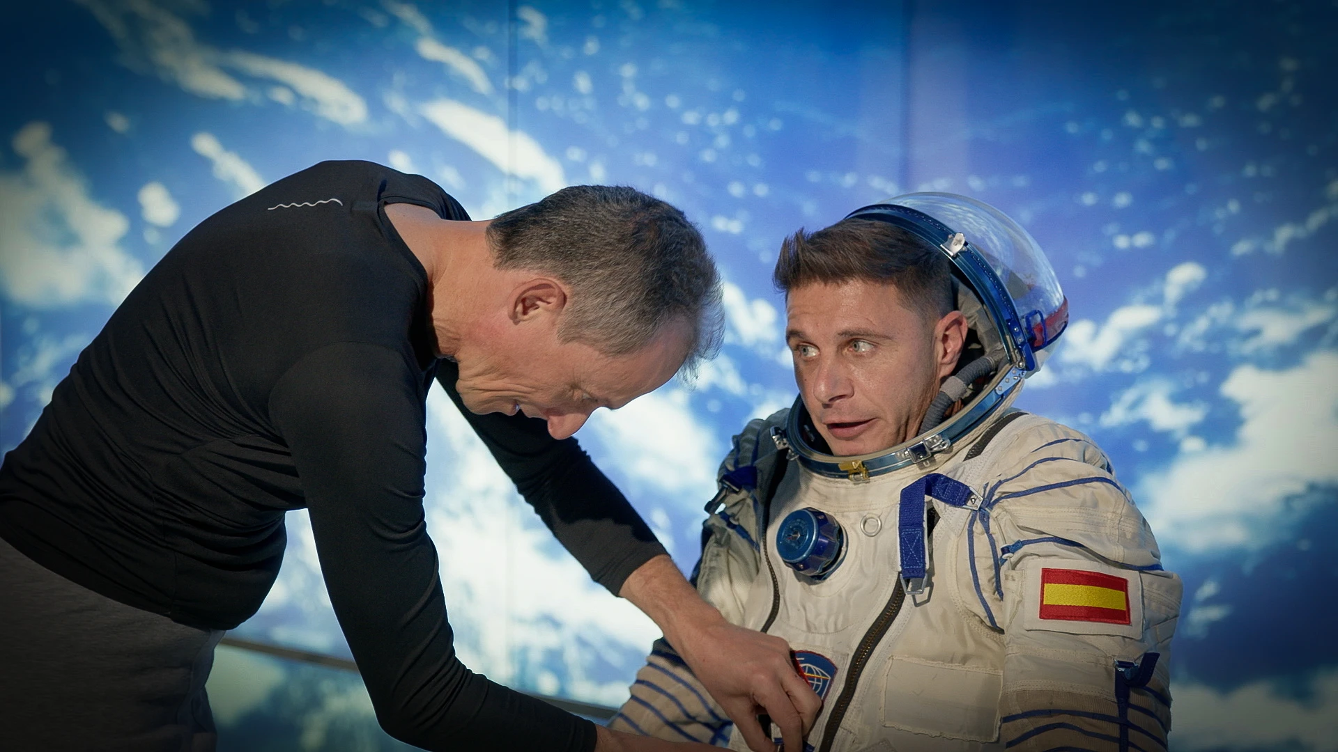 La ilusi&oacute;n de Joaqu&iacute;n al ponerse el traje de astronauta de Pedro Duque