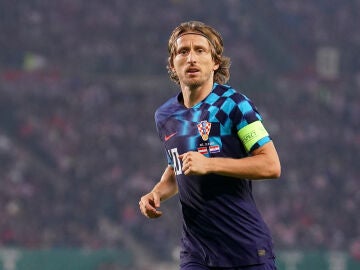 Luka Modric durante un partido con su selección