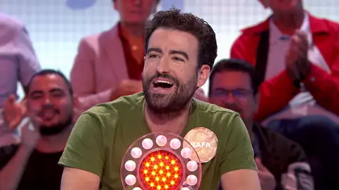 La estelar interpretación de Rafa al son de ‘El Canto del Loco’ despierta una ovación en ‘Pasapalabra’ La estelar interpretación de Rafa al son de ‘El Canto del Loco’ despierta una ovación en ‘Pasapalabra’