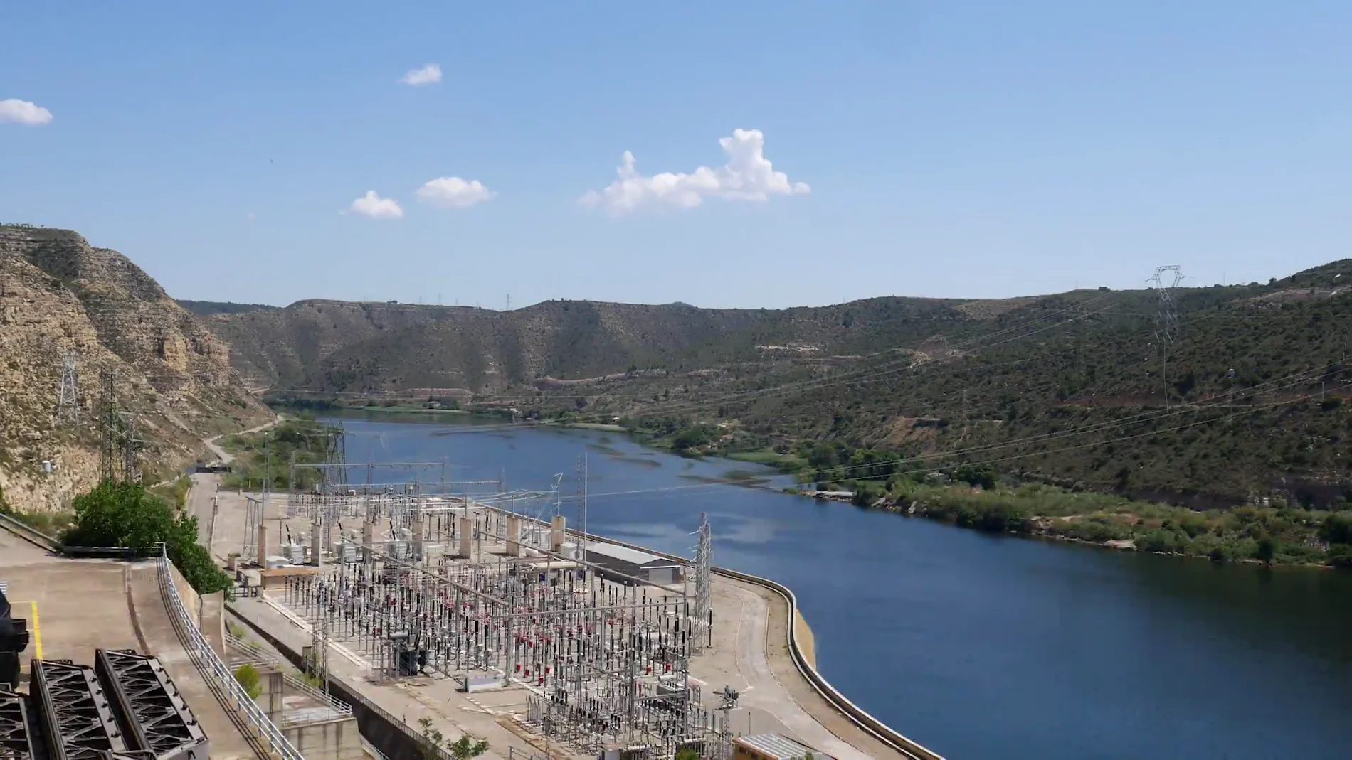 La central hidroeléctrica de Mequinenza