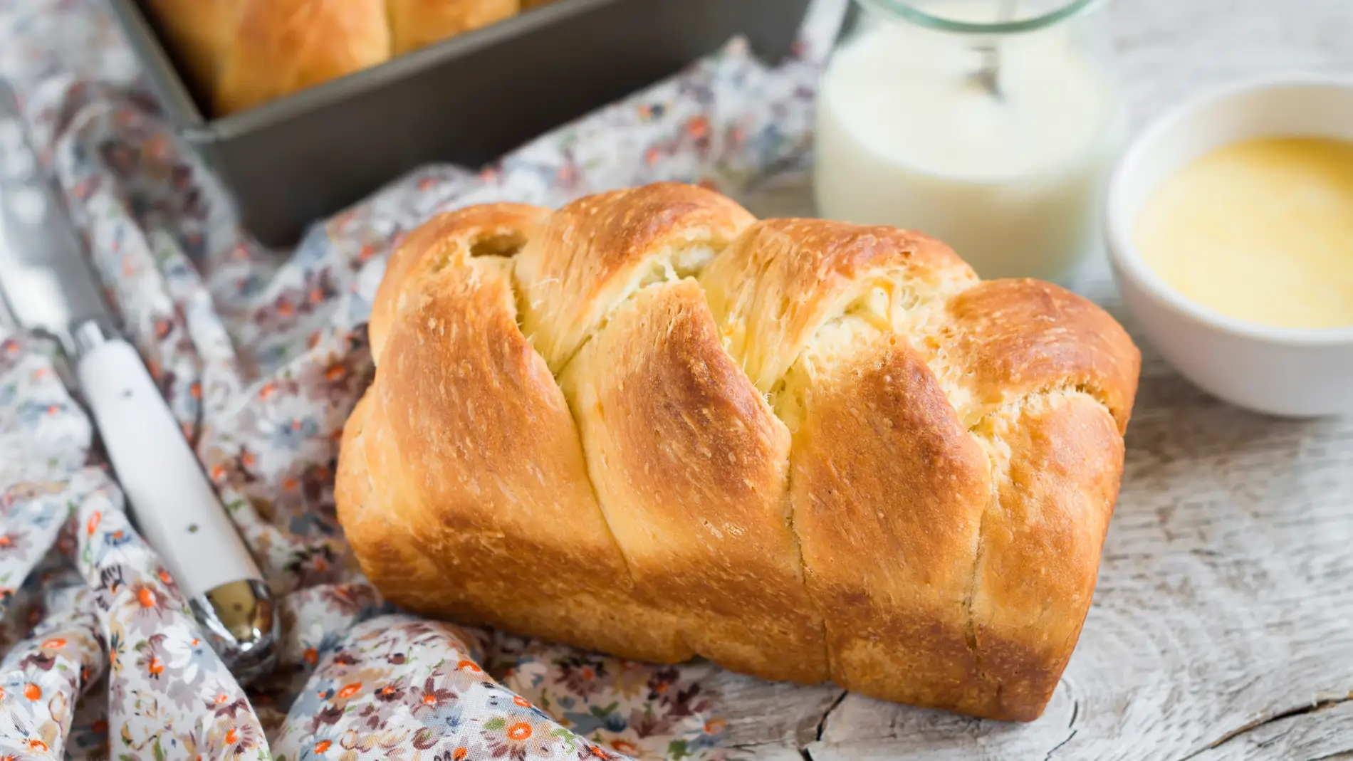 Pan de molde con masa de cruasán