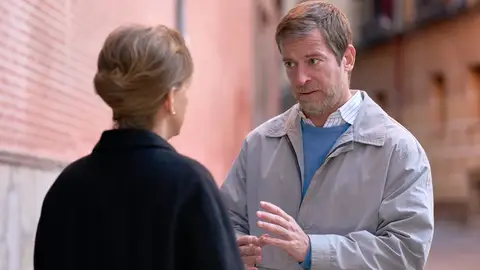 Marcelino a la desesperada antes del juicio: ¡Espera a la madre de Ana Mari en la calle! El padre de Ciriaco busca cualquier resquicio para sacarle de la cárcel.