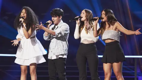 Alba, Tayra, Gilberta y Nicolás, pura magia al ritmo de ‘Entre otros cien’ en ‘La Voz’ Alba, Tayra, Gilberta y Nicolás, pura magia al ritmo de ‘Entre otros cien’ en ‘La Voz’