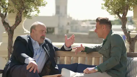 Antonio Resines desvela la teoría de Alfredo Landa para aprenderse un guion Antonio Resines desvela la teoría de Alfredo Landa para aprenderse un guion