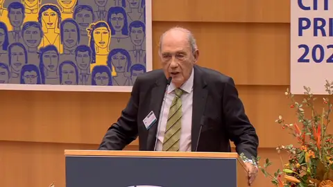 Carlos San Juan, ciudadano europeo del año Carlos San Juan, ciudadano europeo del año