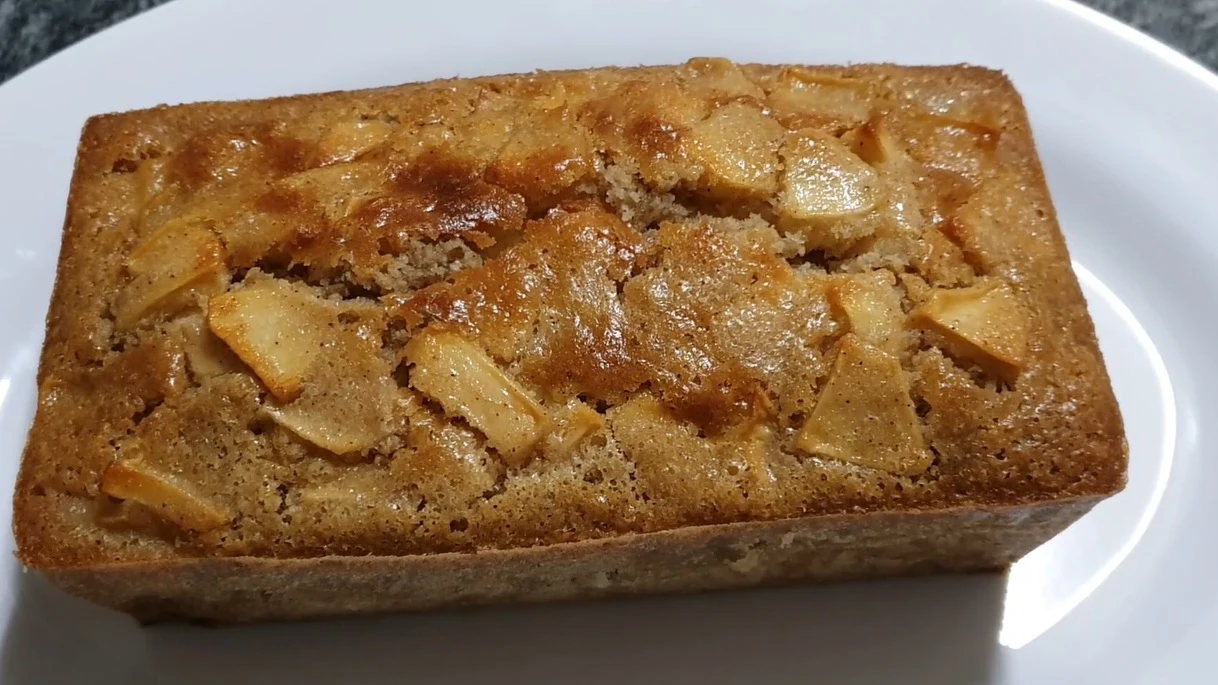 Plum cake de manzana y canela.