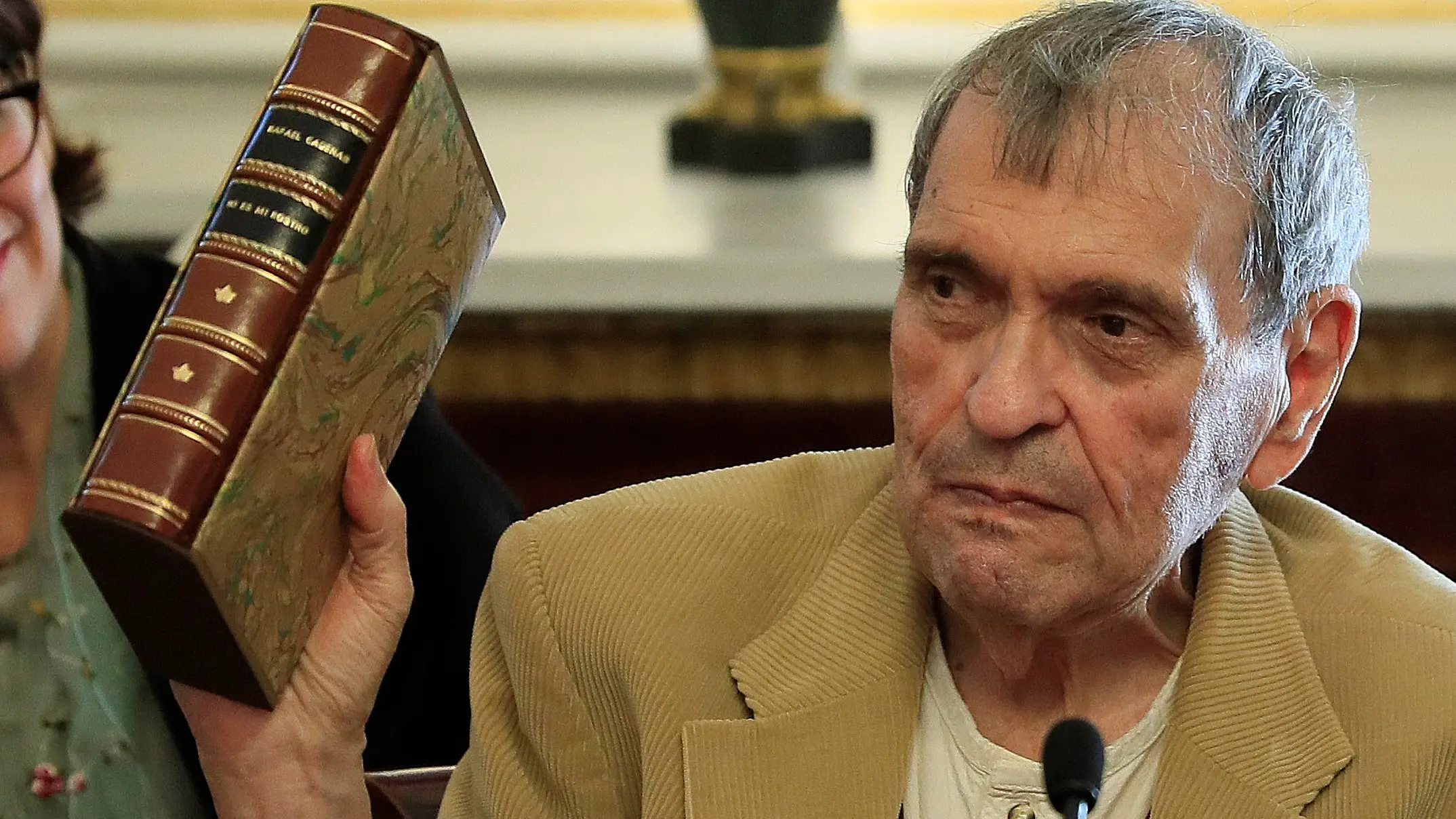 Rafael Cadenas gana el Premio Cervantes 2022 Rafael Cadenas gana el Premio Cervantes 2022